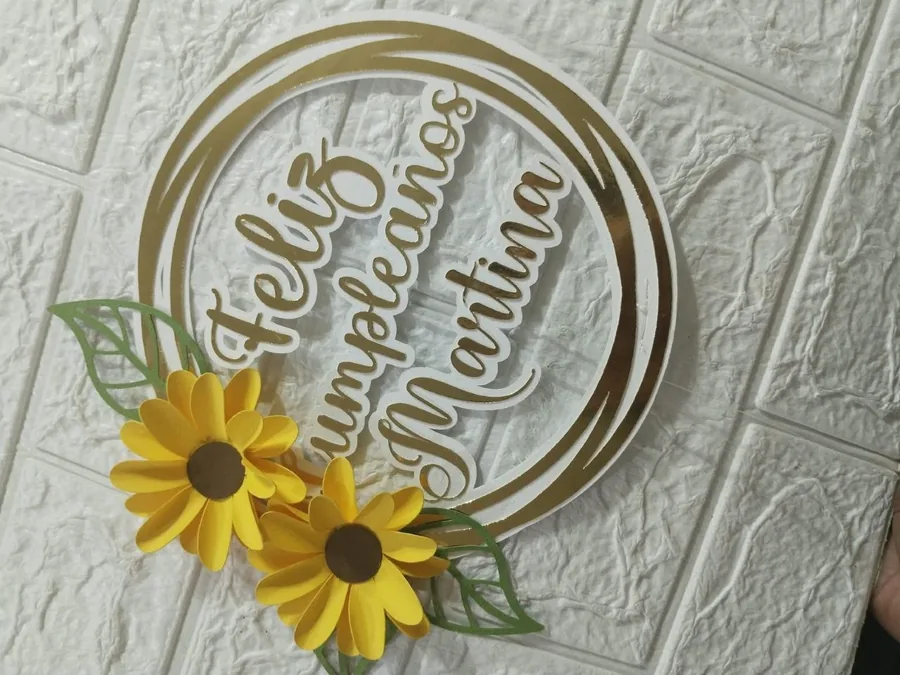 Cake topper