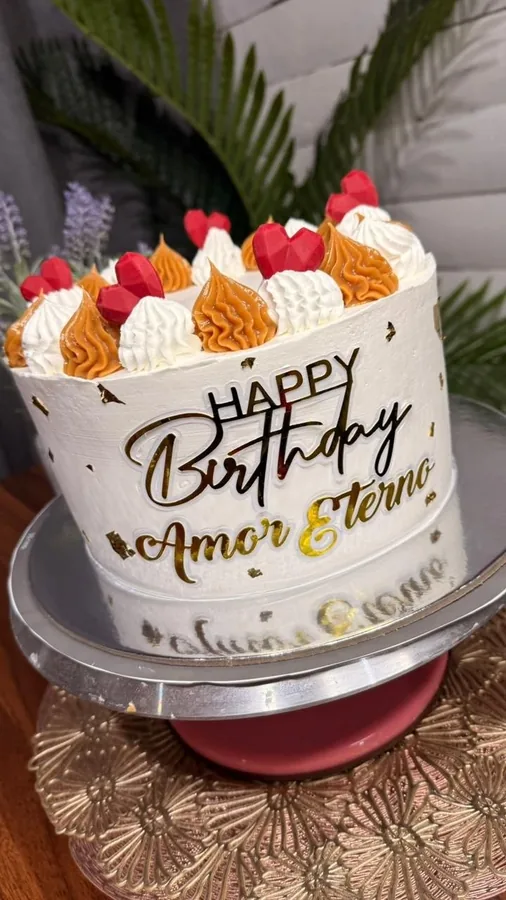 Cake topper