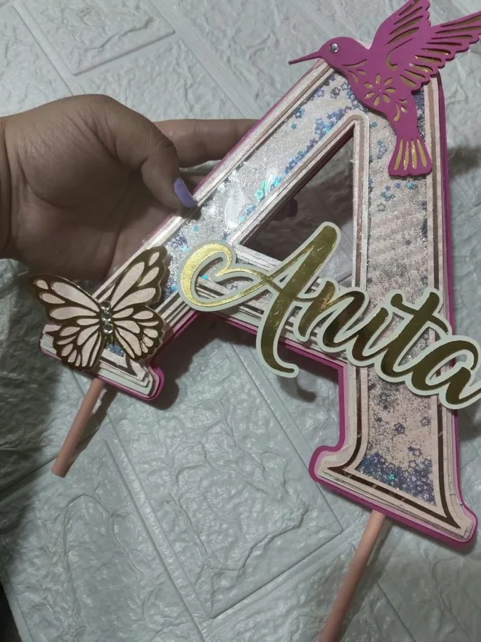 Cake topper
