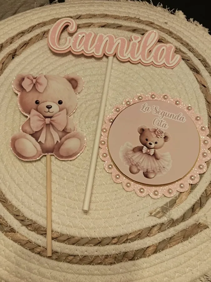 Cake topper
